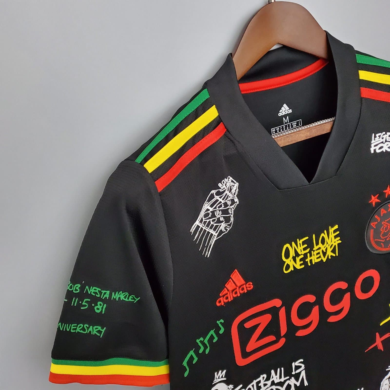 Ajax 2021/22 Edición Especial — detalle