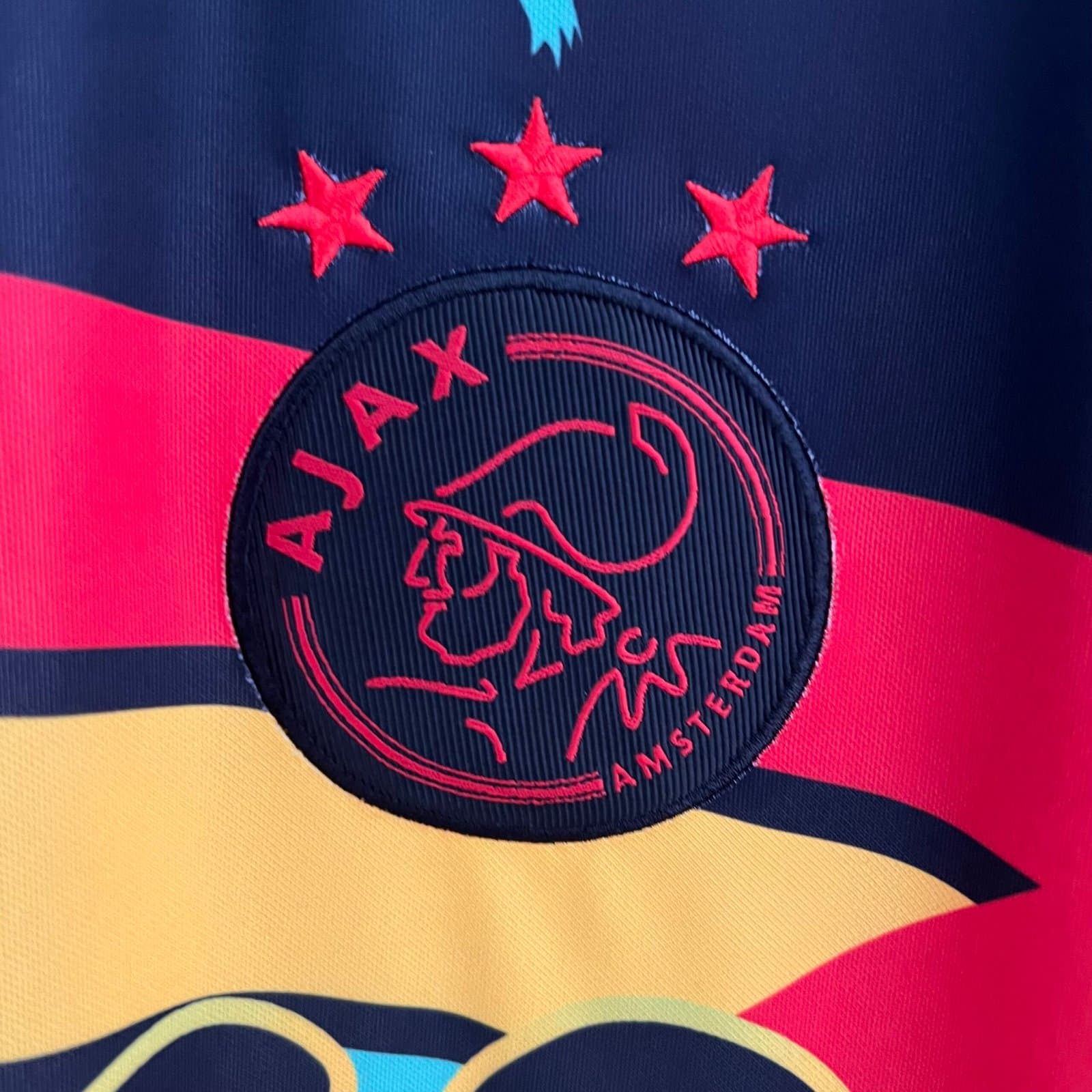 Ajax 2023/24 Edición Especial — detalle