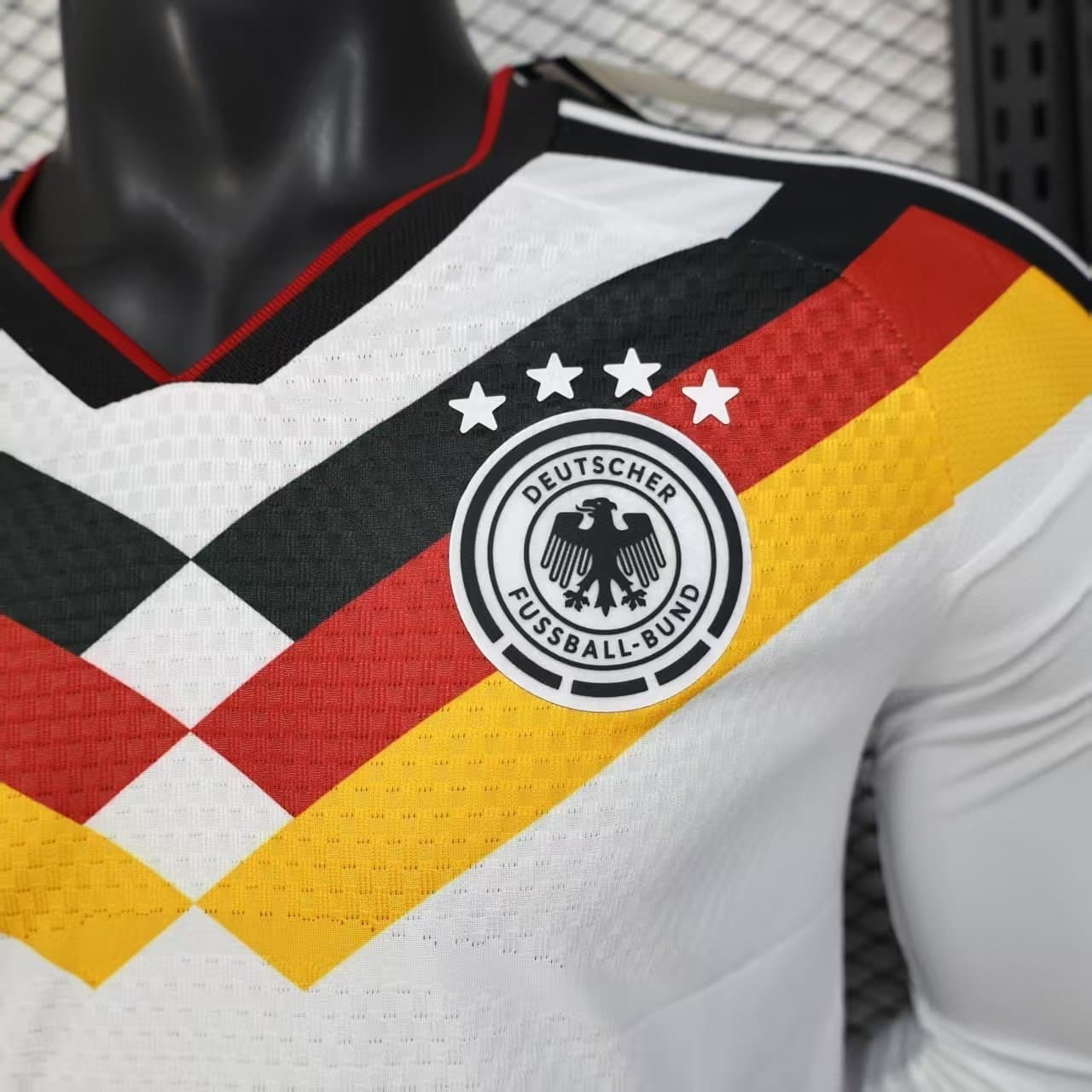 Alemania 2026 1a Eq. (Ed. Jugador) Manga Larga — vista trasera