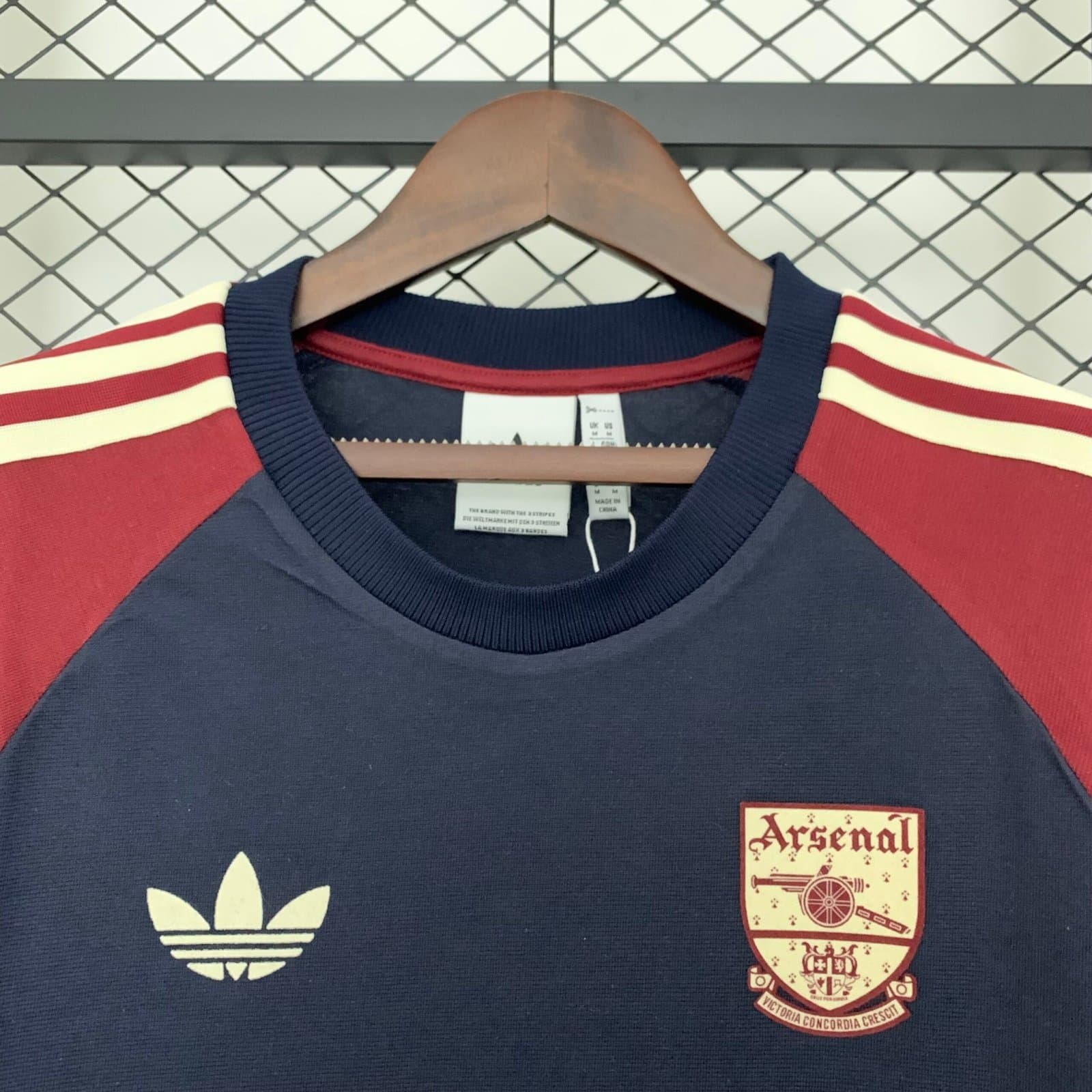 Arsenal Ed. Especial Retro — vista trasera