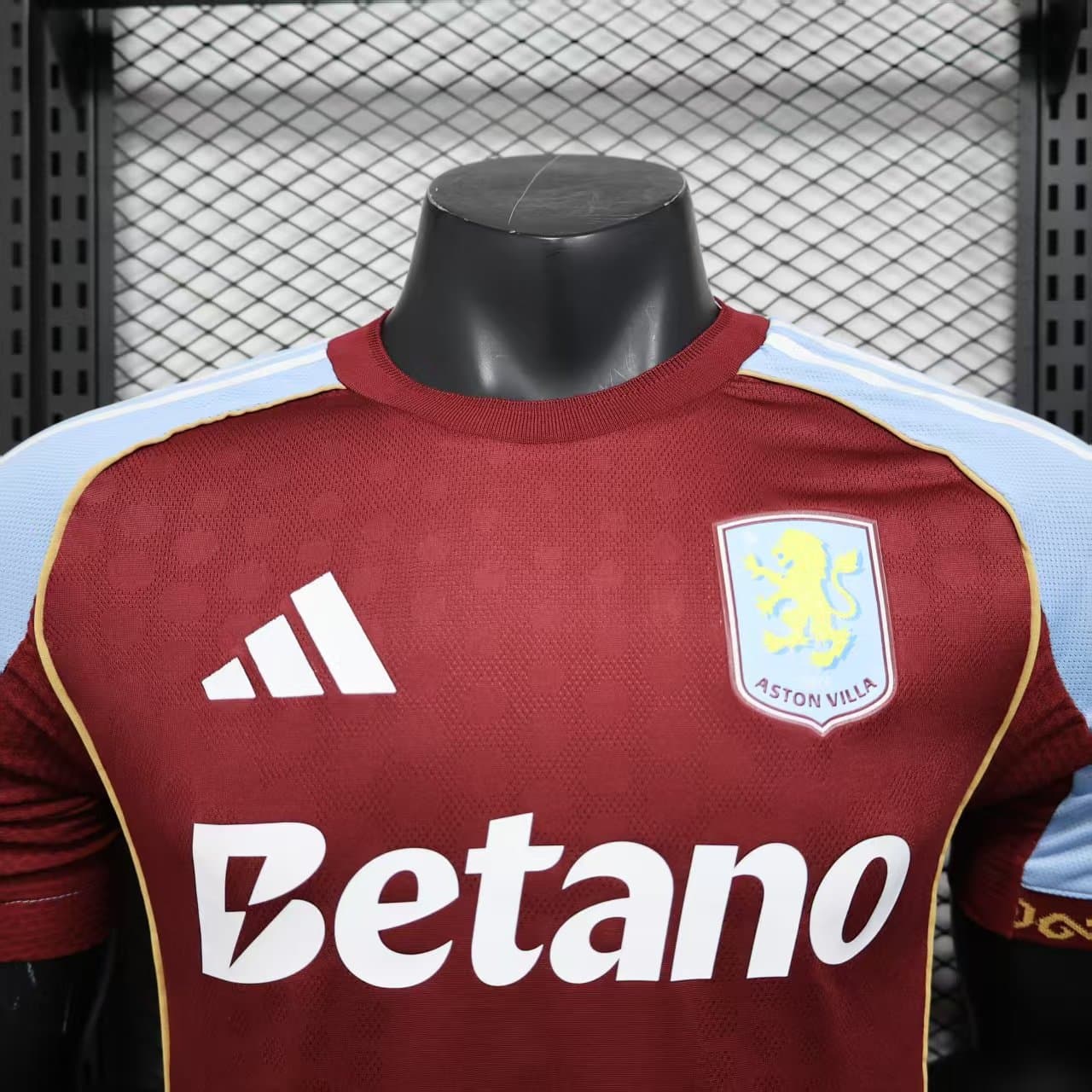 Aston Villa 2025/26 1a Eq. (Ed. Jugador) — vista trasera