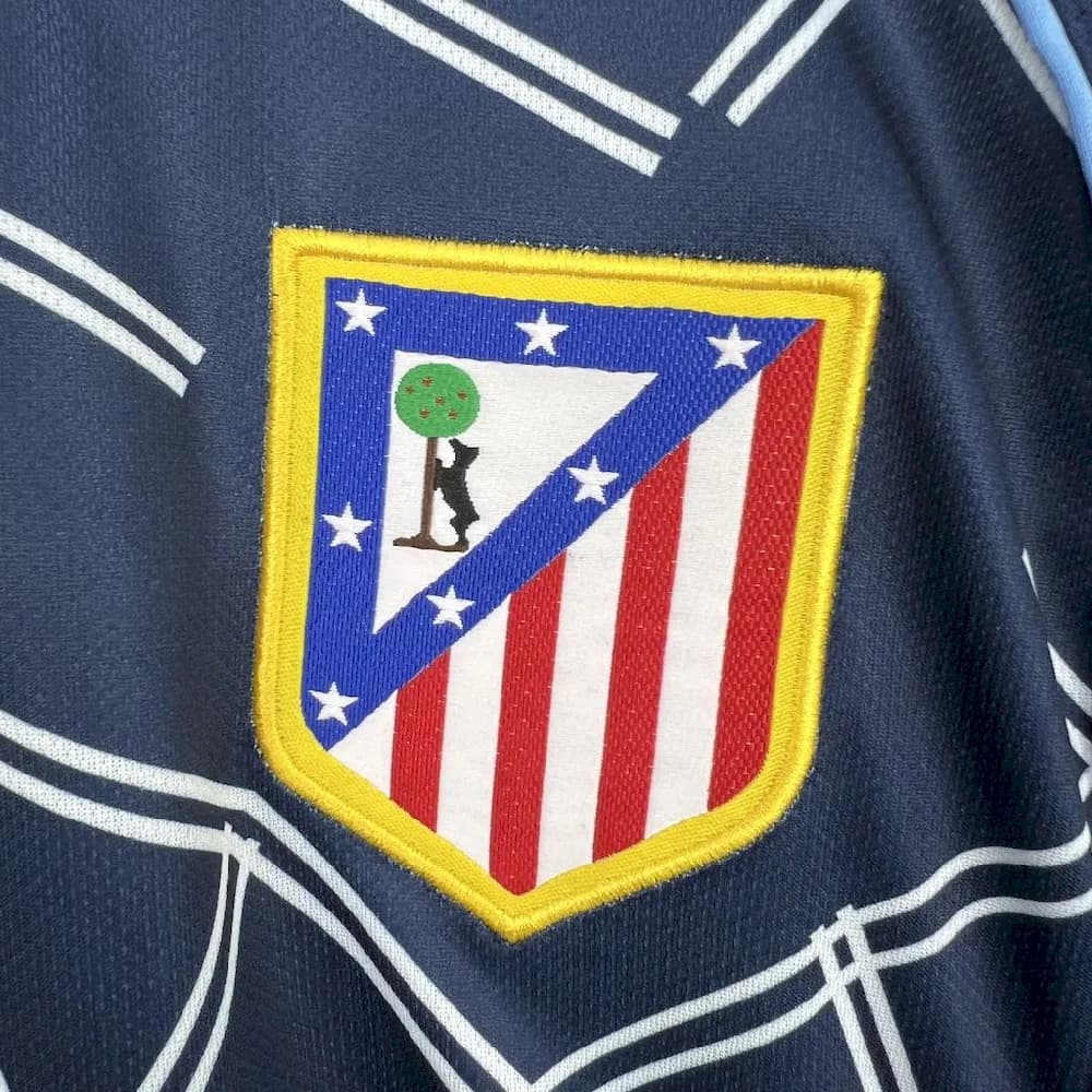 Atlético de Madrid 2004/05 2a Eq. — vista trasera