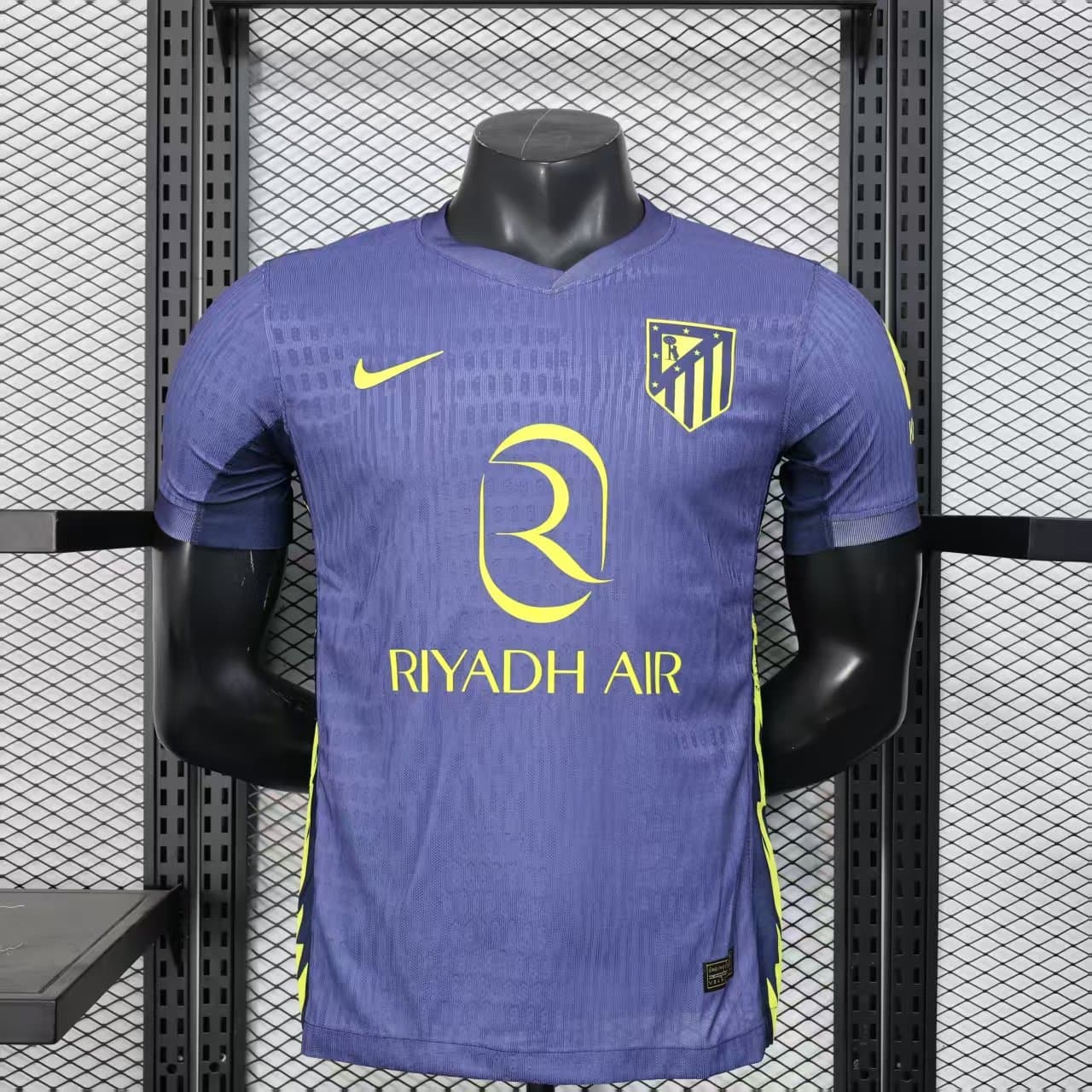 Atlético de Madrid 2025/26 2a Eq. (Ed. Jugador) — vista frontal