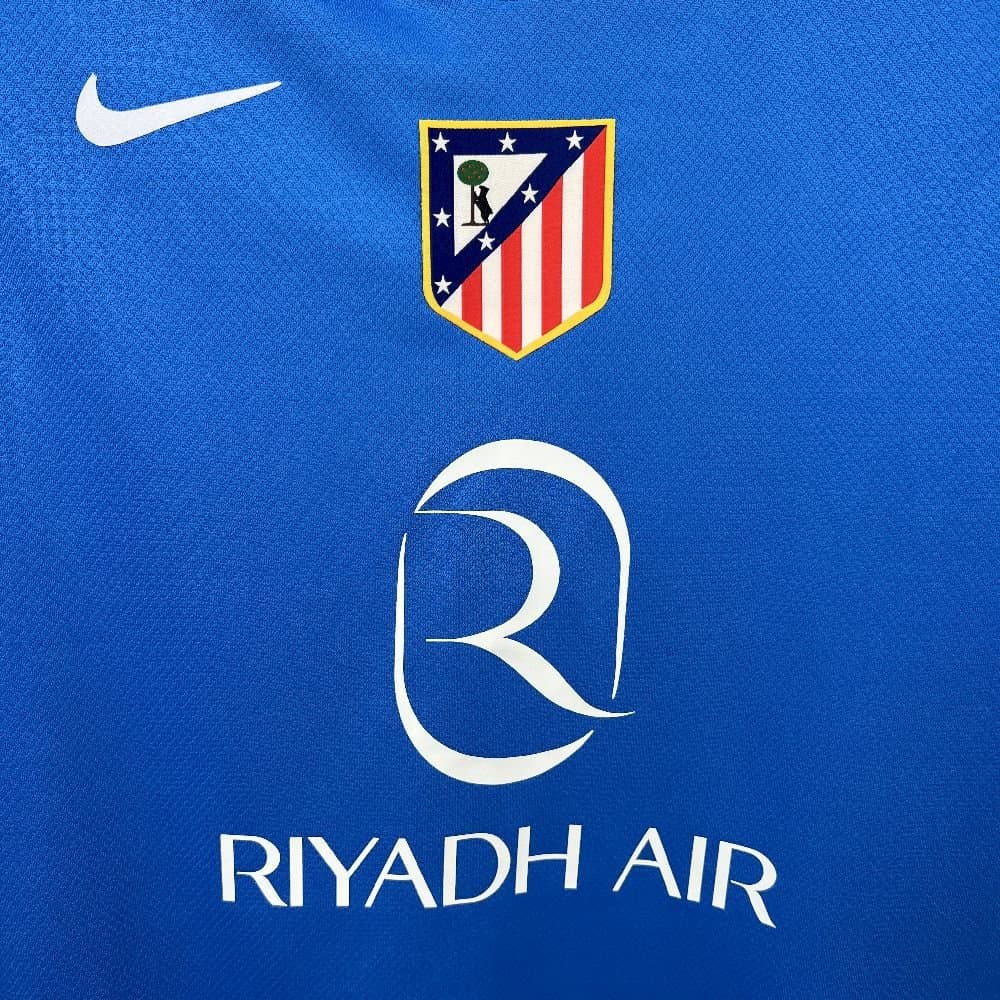 Atlético de Madrid 2025/26 3a Eq. — vista trasera