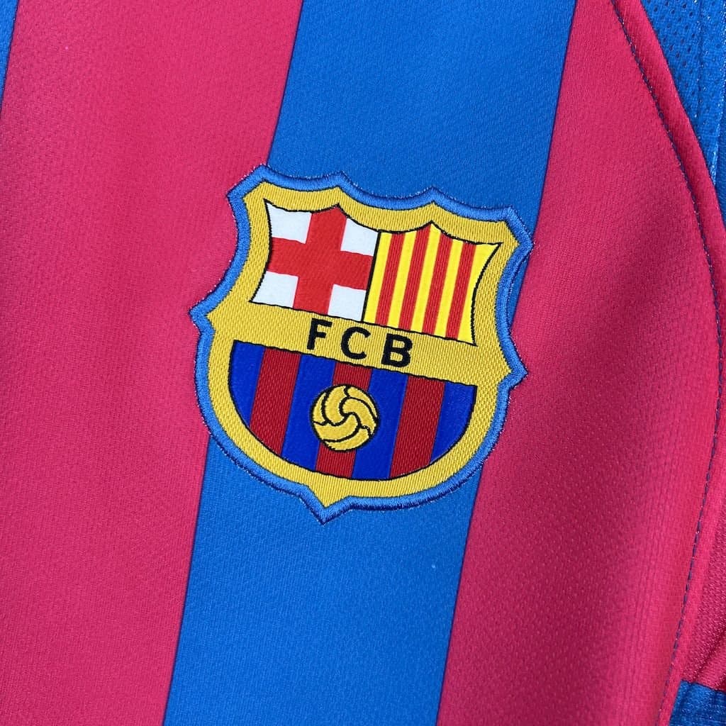 FC Barcelona 2005/06 1a Eq. — vista trasera