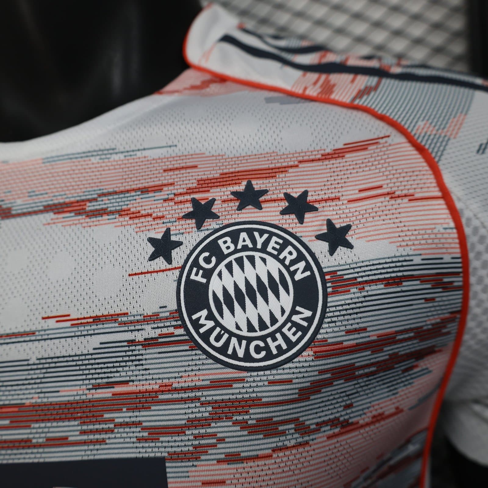 Bayern Múnich 2025/26 2a Eq. (Ed. Jugador) — detalle
