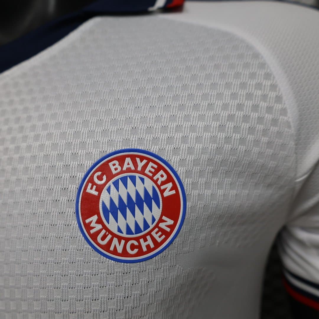 Bayern Múnich 2026/27 2a Eq. (Ed. Jugador) — vista trasera