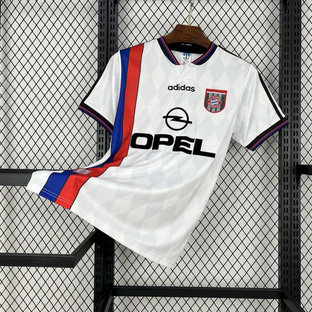 Bayern Múnich 1995/96 2a Eq. — vista frontal