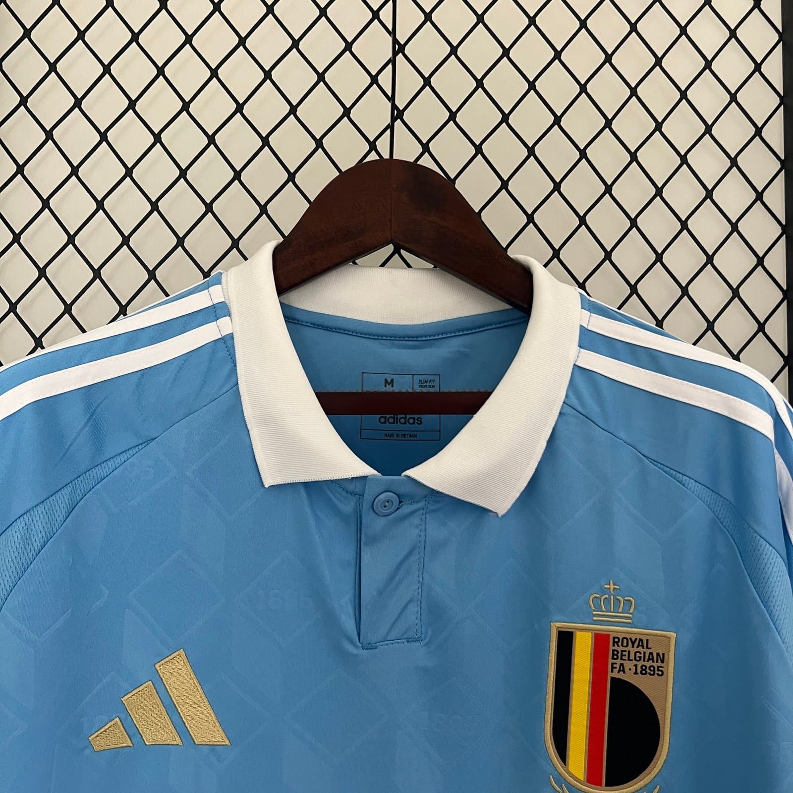 Bélgica 2024 2a Eq. — vista trasera