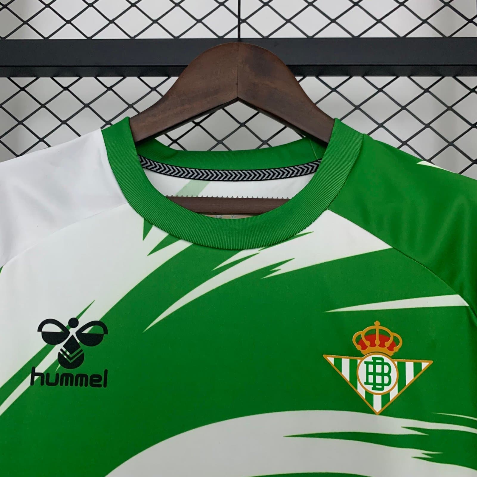 Real Betis Ed. Especial Naruto — vista trasera