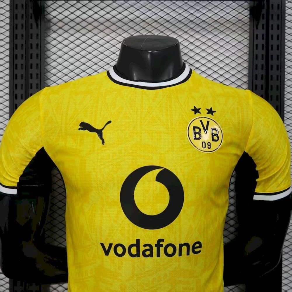 Borussia Dortmund 2026/27 1a Eq. (Ed. Jugador) — vista trasera