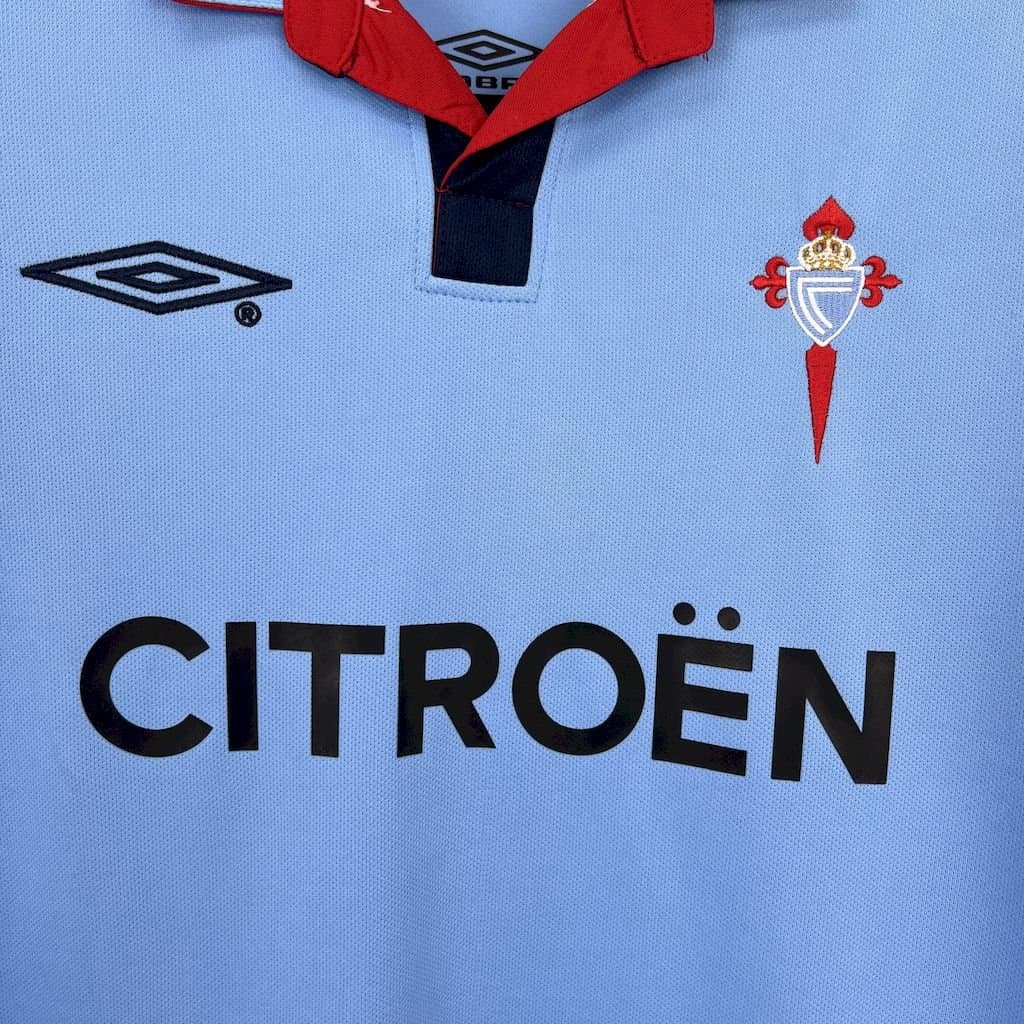 Celta de Vigo 2002/04 1a Eq. — vista trasera