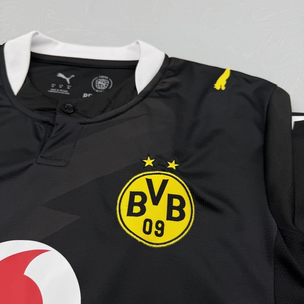 Borussia Dortmund 2026/27 2a Eq. — vista trasera