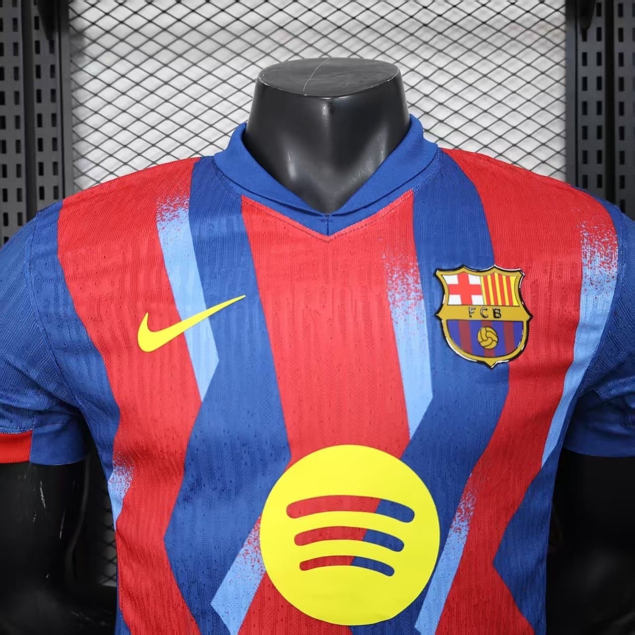 FC Barcelona 2025/26 4a Eq. (Ed. Jugador) — vista trasera