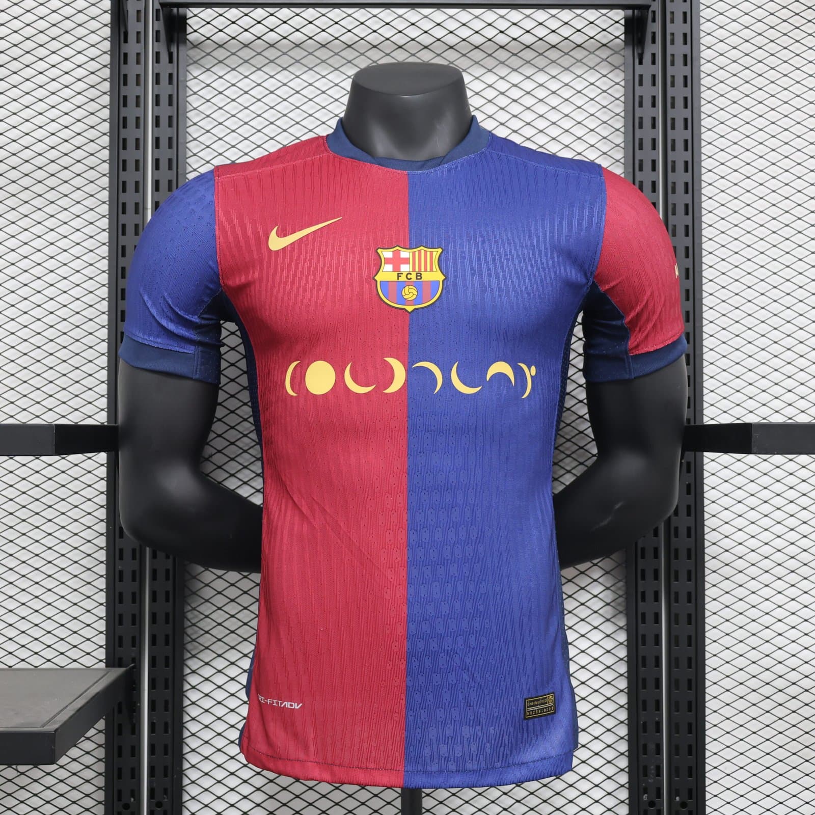 FC Barcelona 2024/25 1a Eq. Ed. Coldplay (Ed. Jugador) — vista frontal