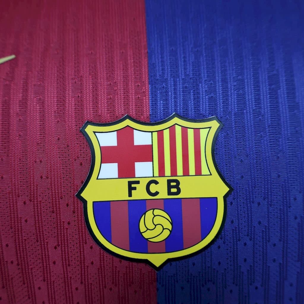 FC Barcelona 2024/25 1a Eq. Ed. Travis Scott (Ed. Jugador) — detalle