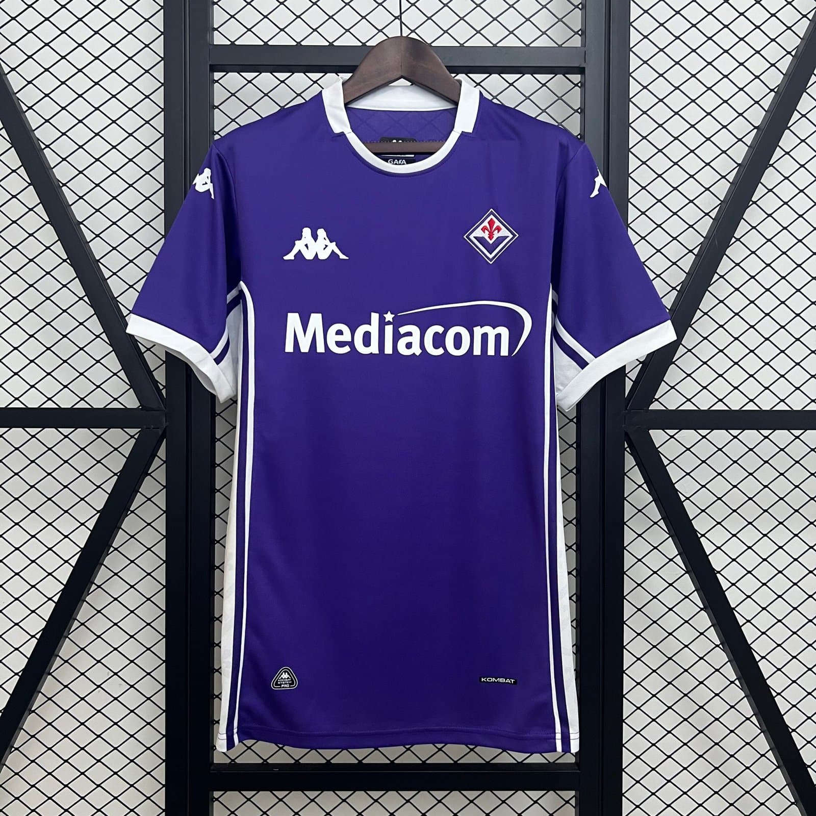 Fiorentina 2025/26 1a Eq. — vista frontal
