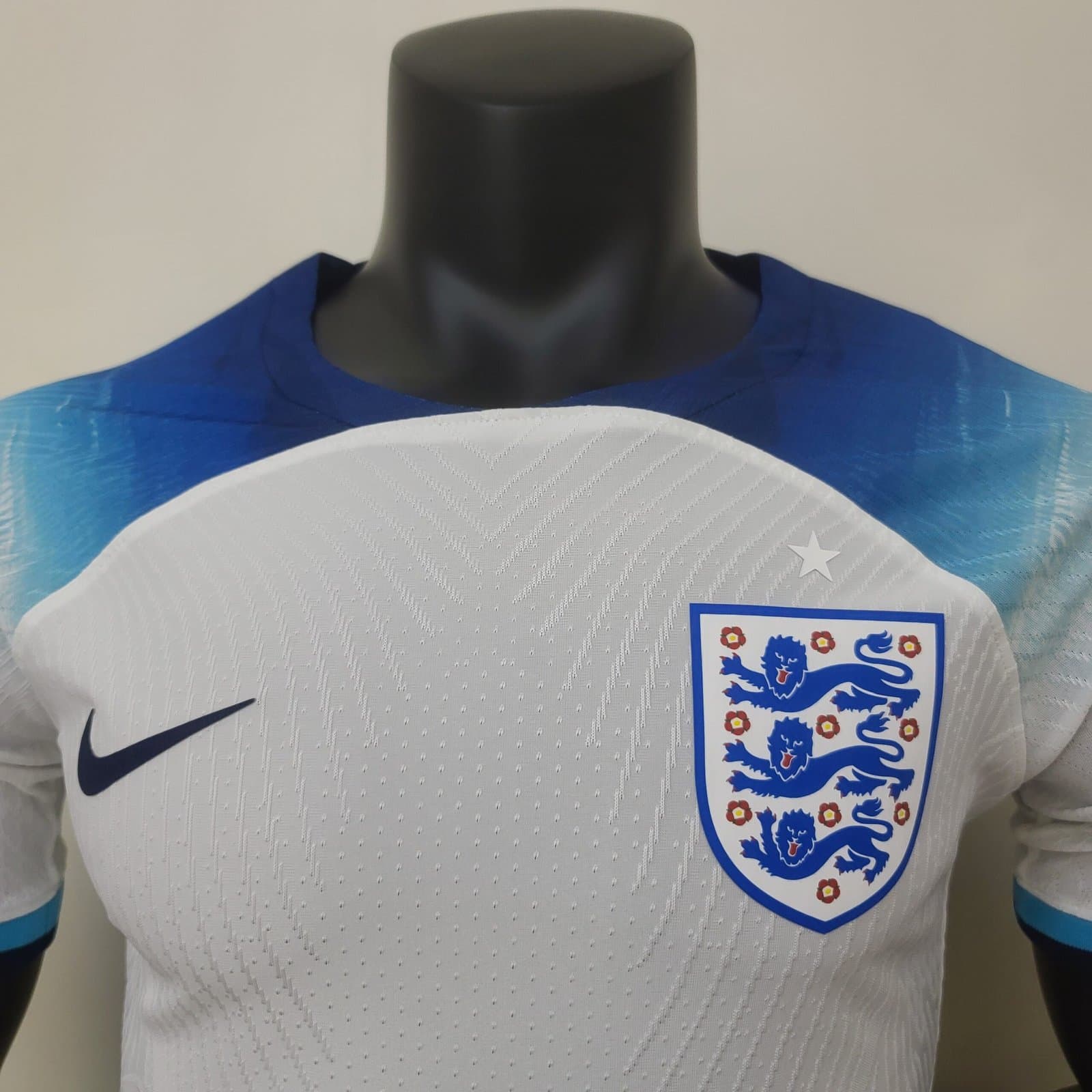 Inglaterra Qatar 2022 1a Eq. (Ed. Jugador) — vista trasera