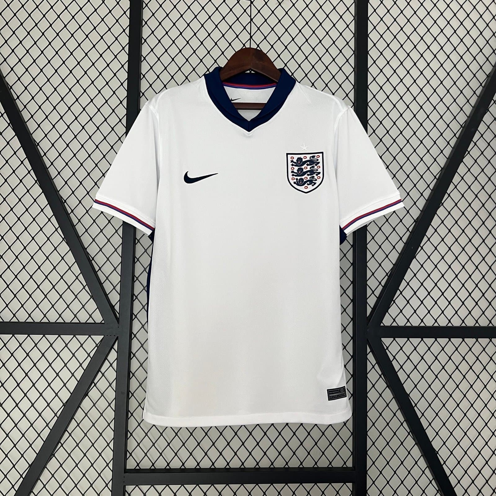 Inglaterra 2024 1a Eq. — vista frontal