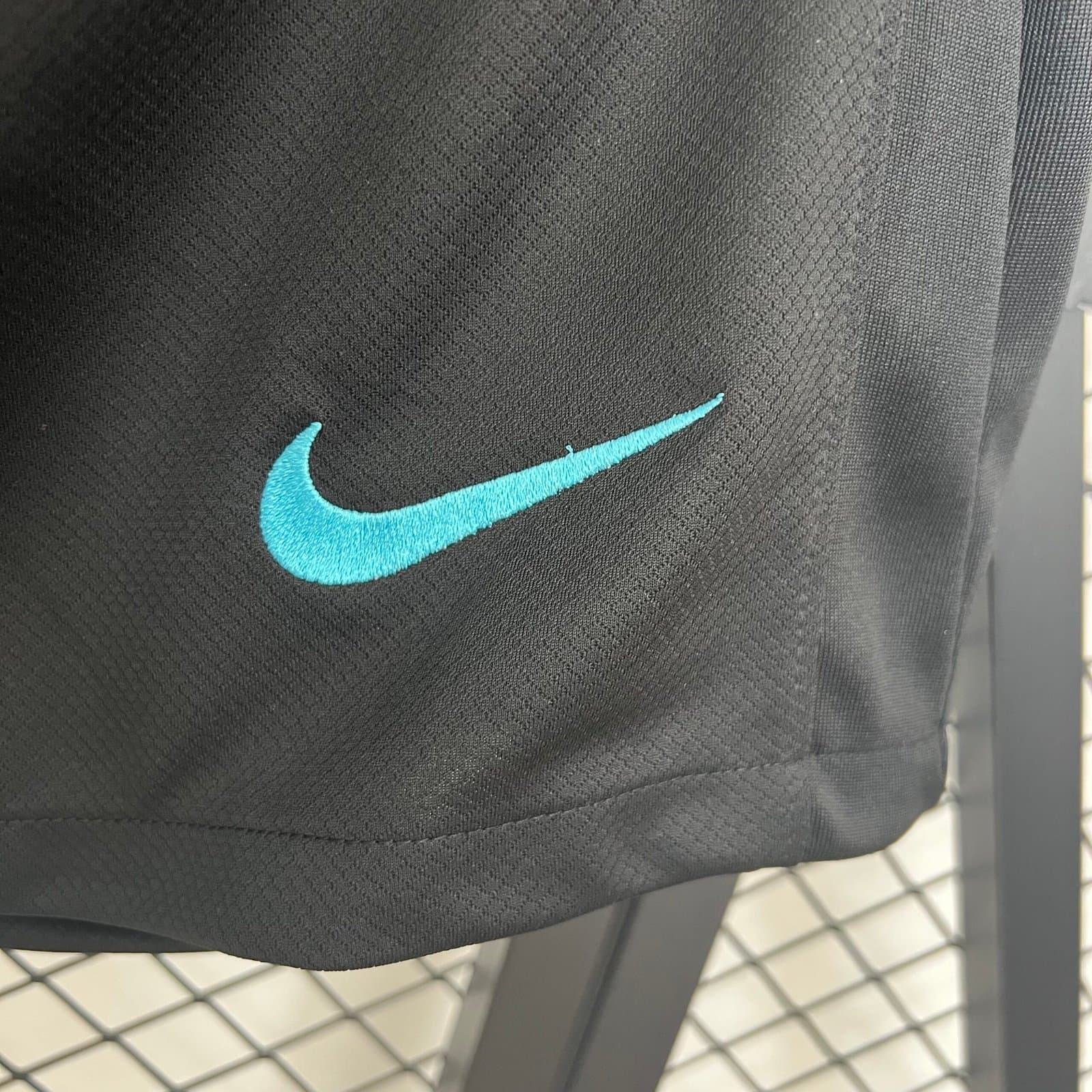 Inter de Milán 2025/26 Pantalón 1ª Eq. — detalle