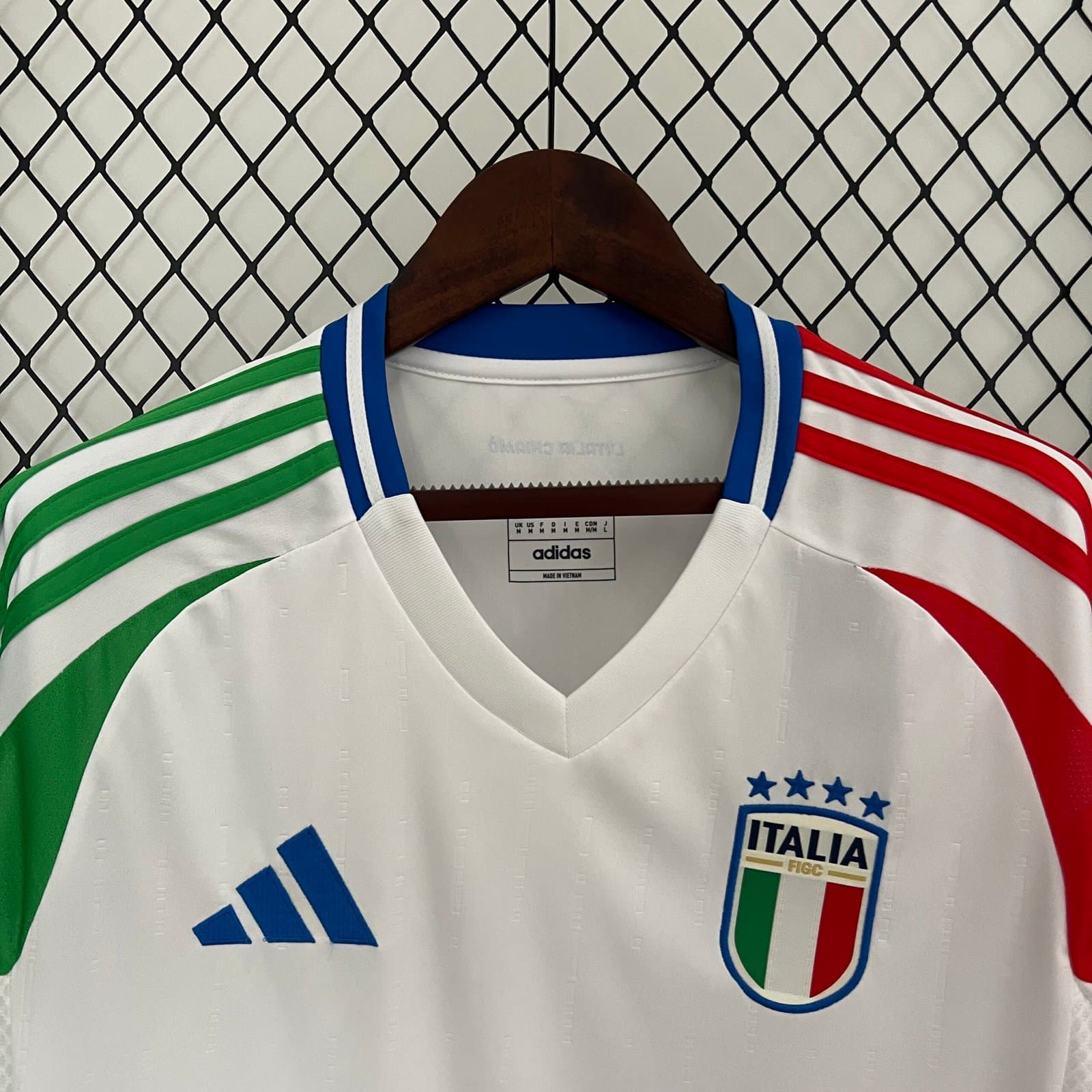 Italia 2024 2a Eq. — vista trasera