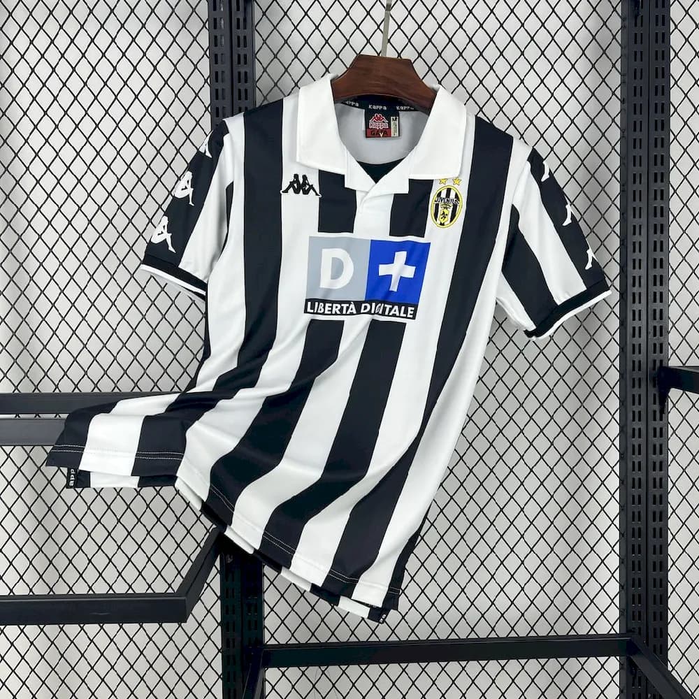 Juventus 1999/00 1a Eq. — vista frontal