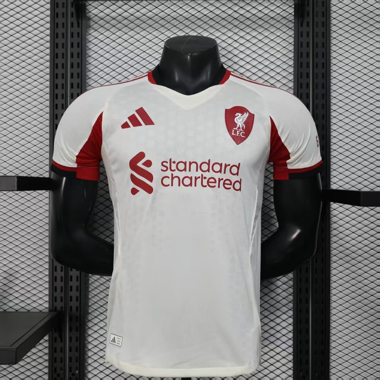 Liverpool 2025/26 2a Eq. (Ed. Jugador) — vista frontal