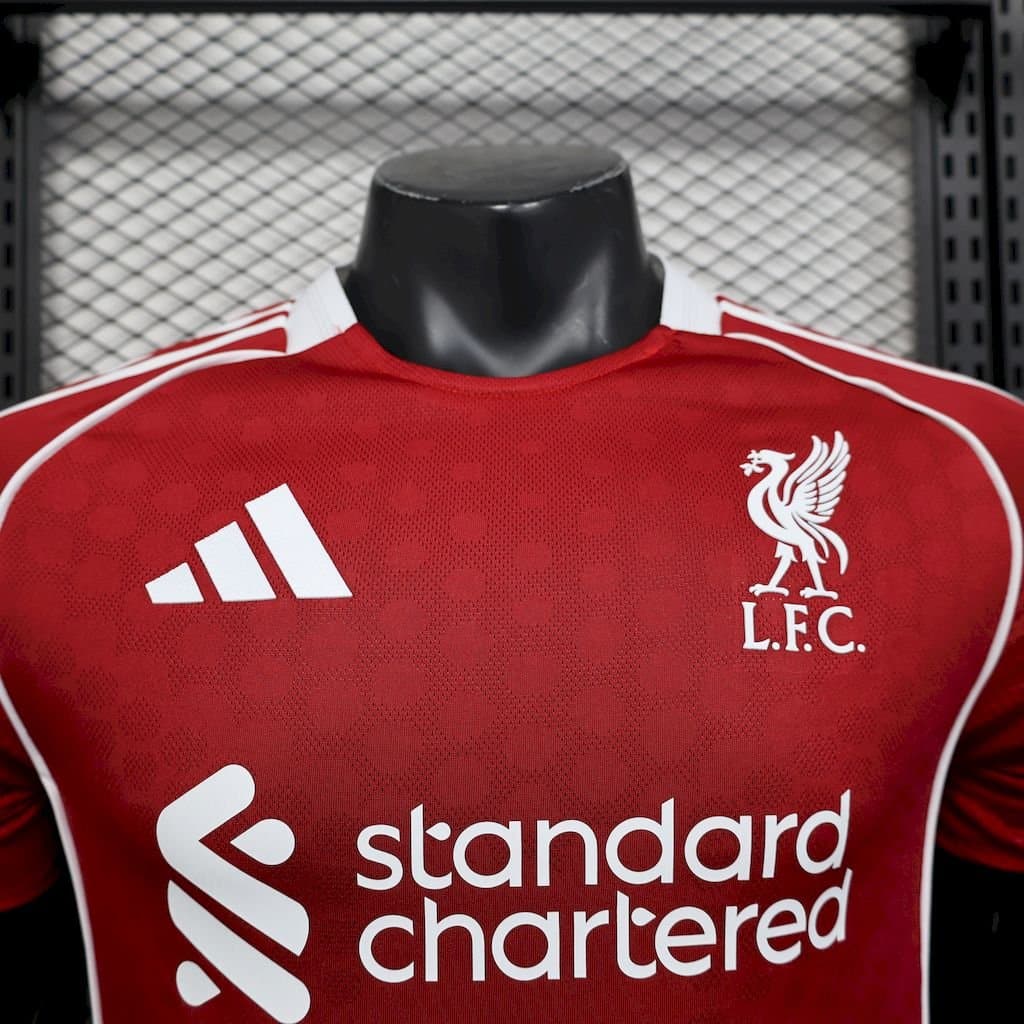 Liverpool 2025/26 1a Eq. (Ed. Jugador) — vista trasera