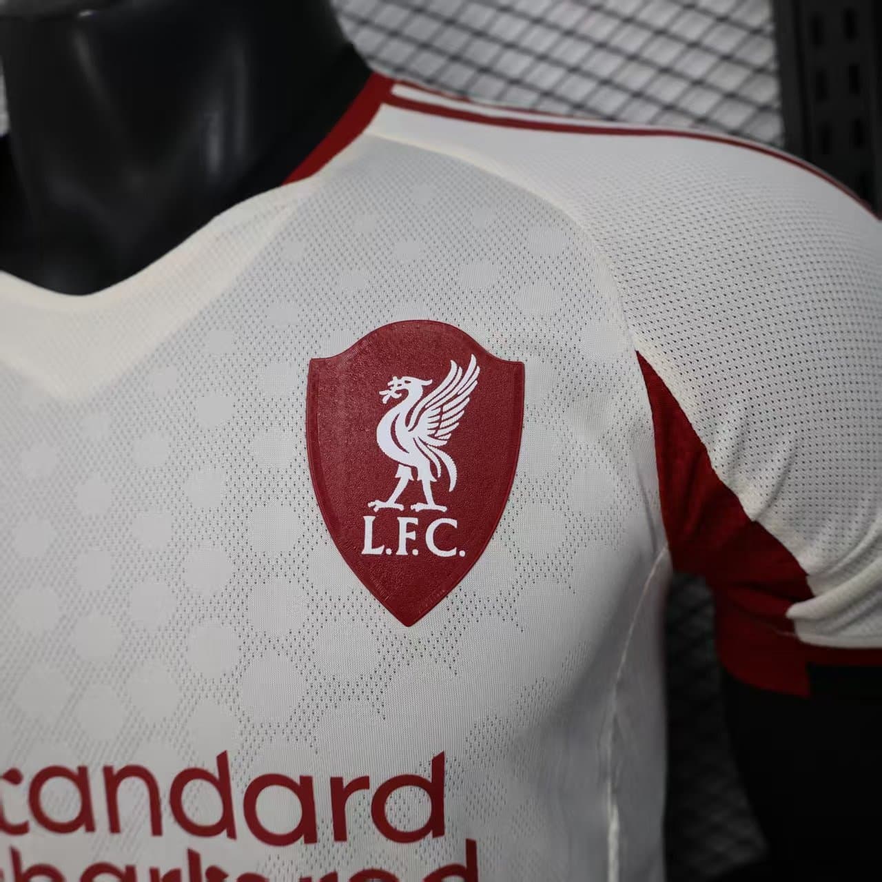 Liverpool 2025/26 2a Eq. (Ed. Jugador) — vista trasera