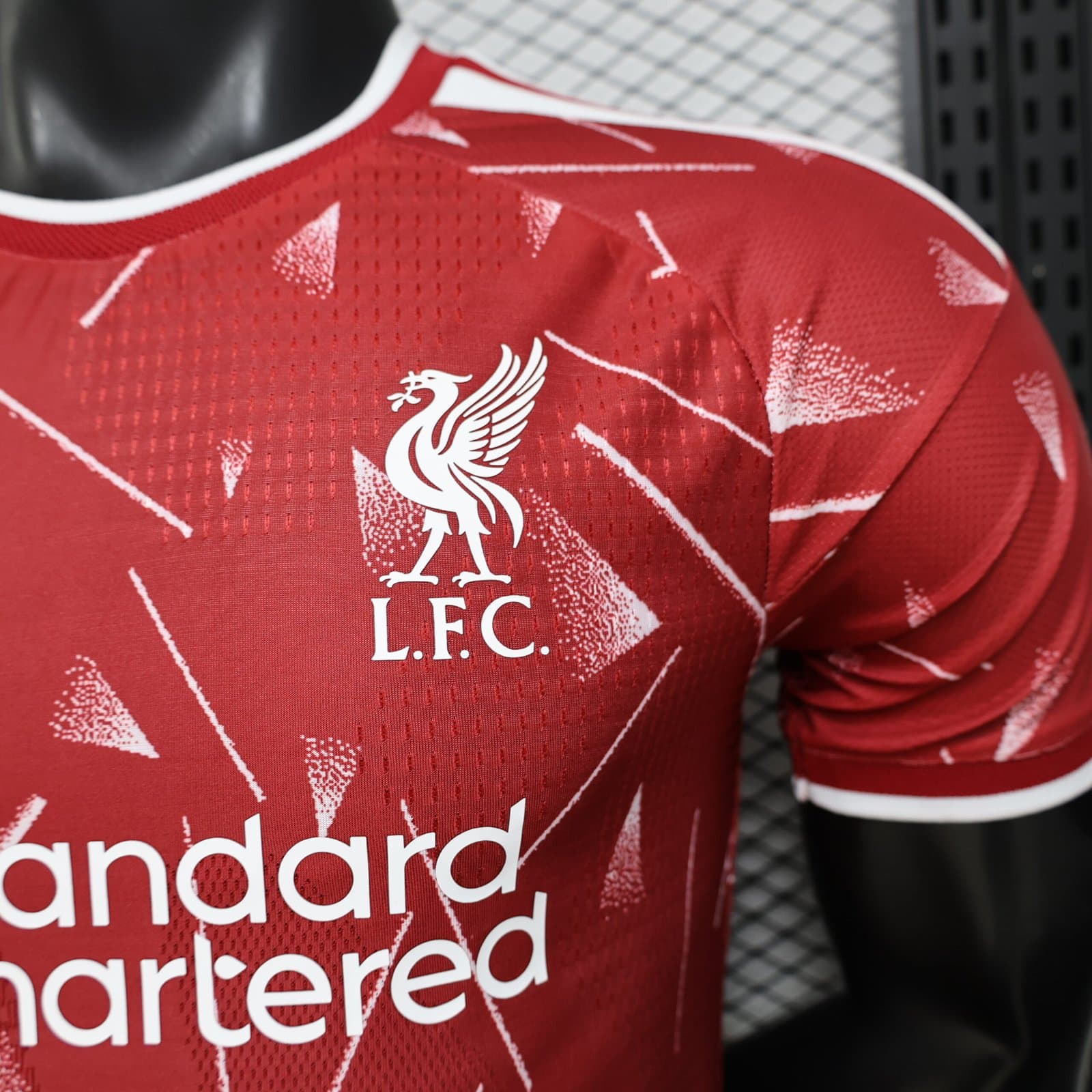 Liverpool 2026/27 1a Eq. (Ed. Jugador) — vista trasera