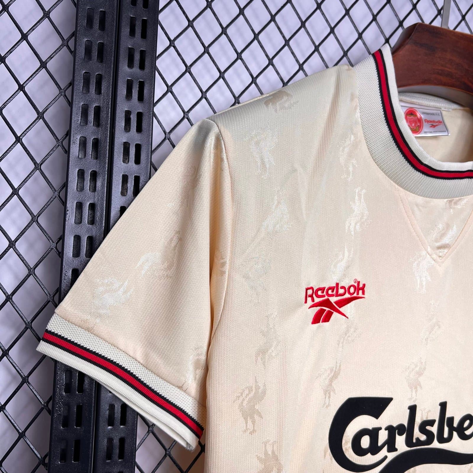 Liverpool 1996/97 2a Eq. — detalle