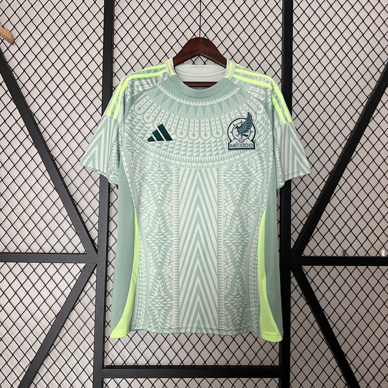 México 2024 2a Eq. — vista frontal