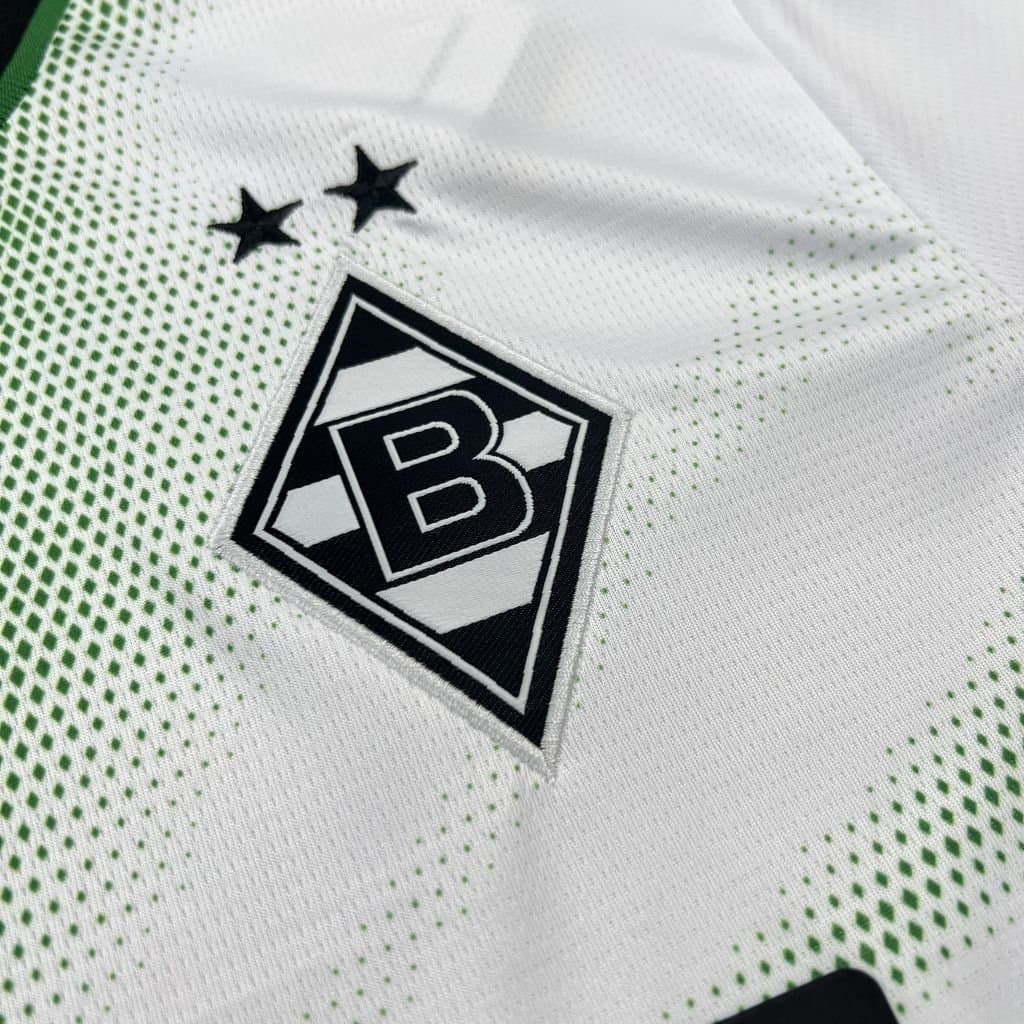 Borussia Mönchengladbach 2026/27 1a Eq. — vista trasera