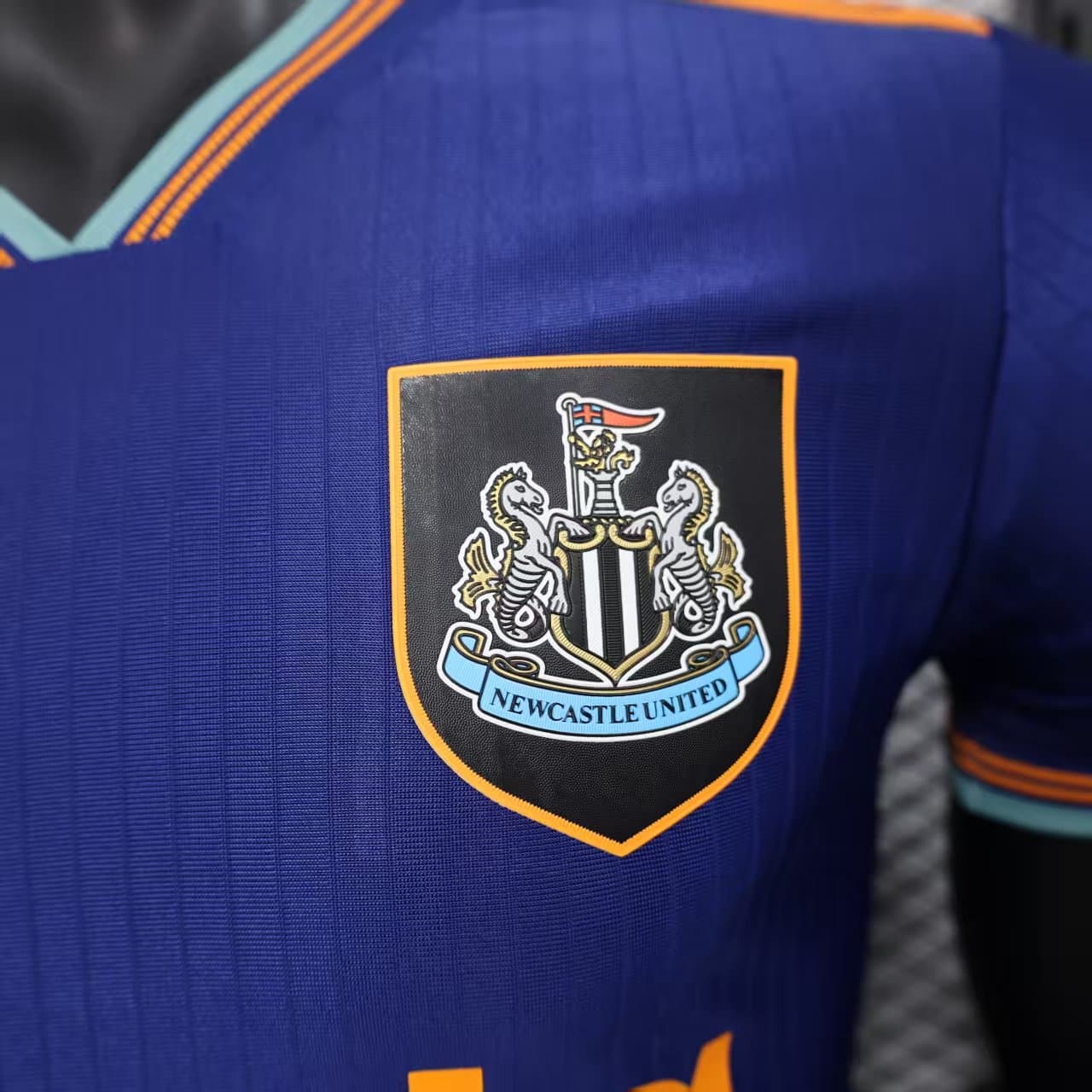 Newcastle 2025/26 3a Eq. (Ed. Jugador) — vista trasera