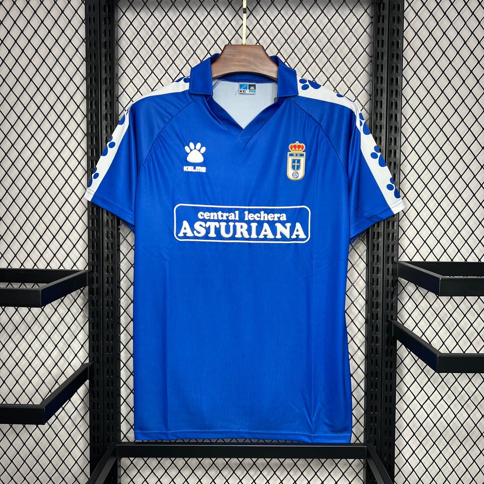 Real Oviedo 1990/91 1a Eq. — vista frontal