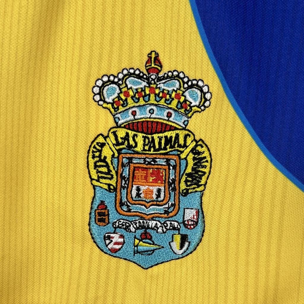 Las Palmas 2000/01 1a Eq. — vista trasera