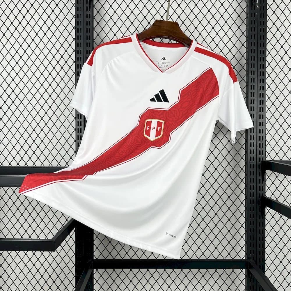 Perú 2026 1a Eq. — vista frontal