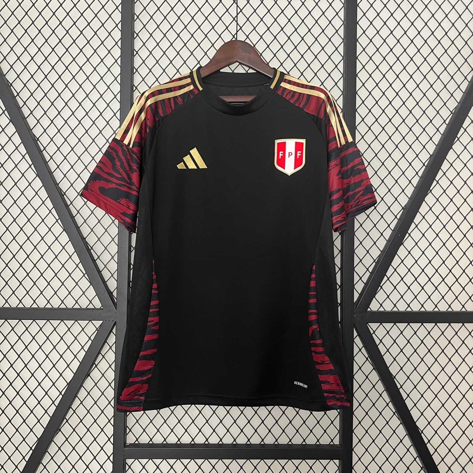 Perú 2024 2a Eq. — vista frontal