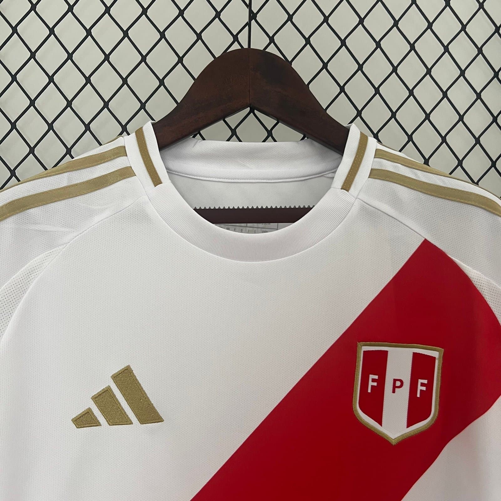 Perú 2024 1a Eq. — vista trasera