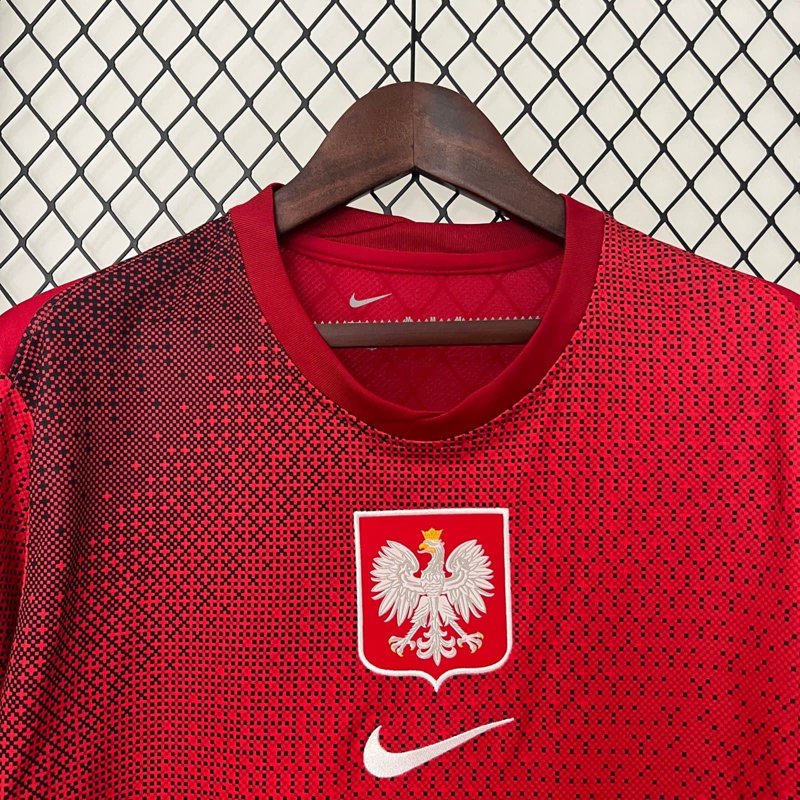 Polonia 2024 2a Eq. — vista trasera