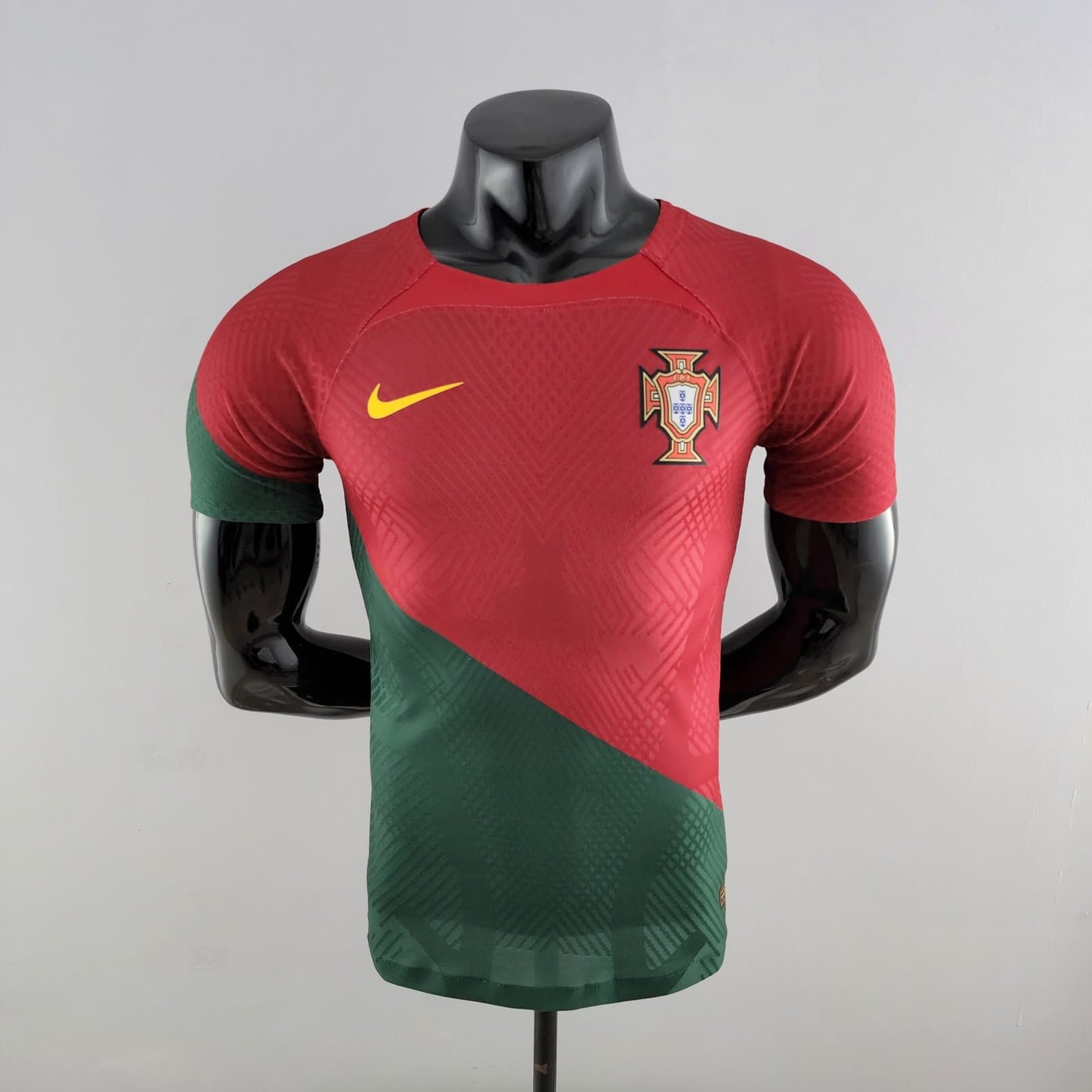 Portugal Qatar 2022 1a Eq. (Ed. Jugador) — vista frontal