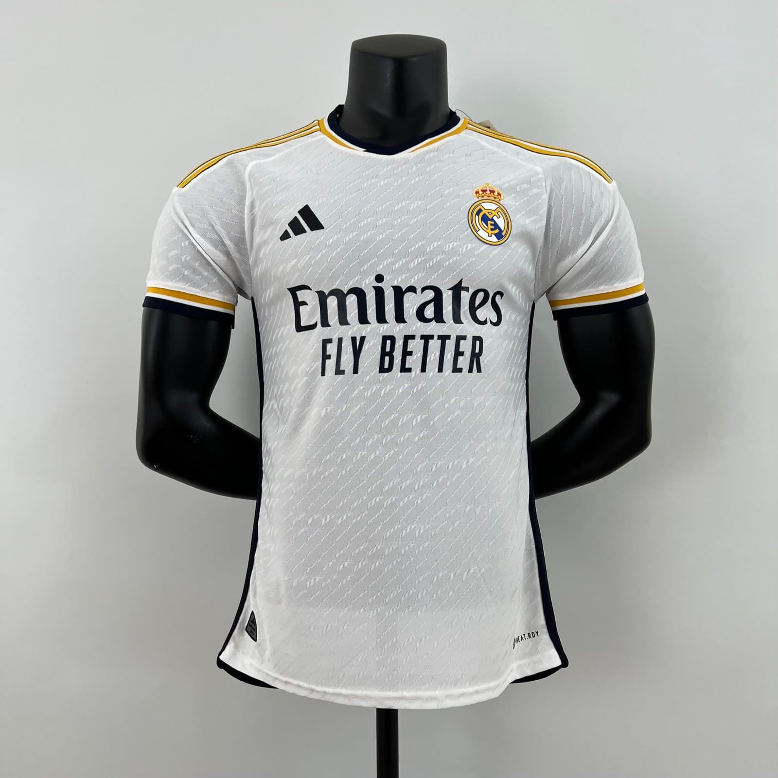 Real Madrid 2023/24 1a Eq. (Ed. Jugador) — vista frontal