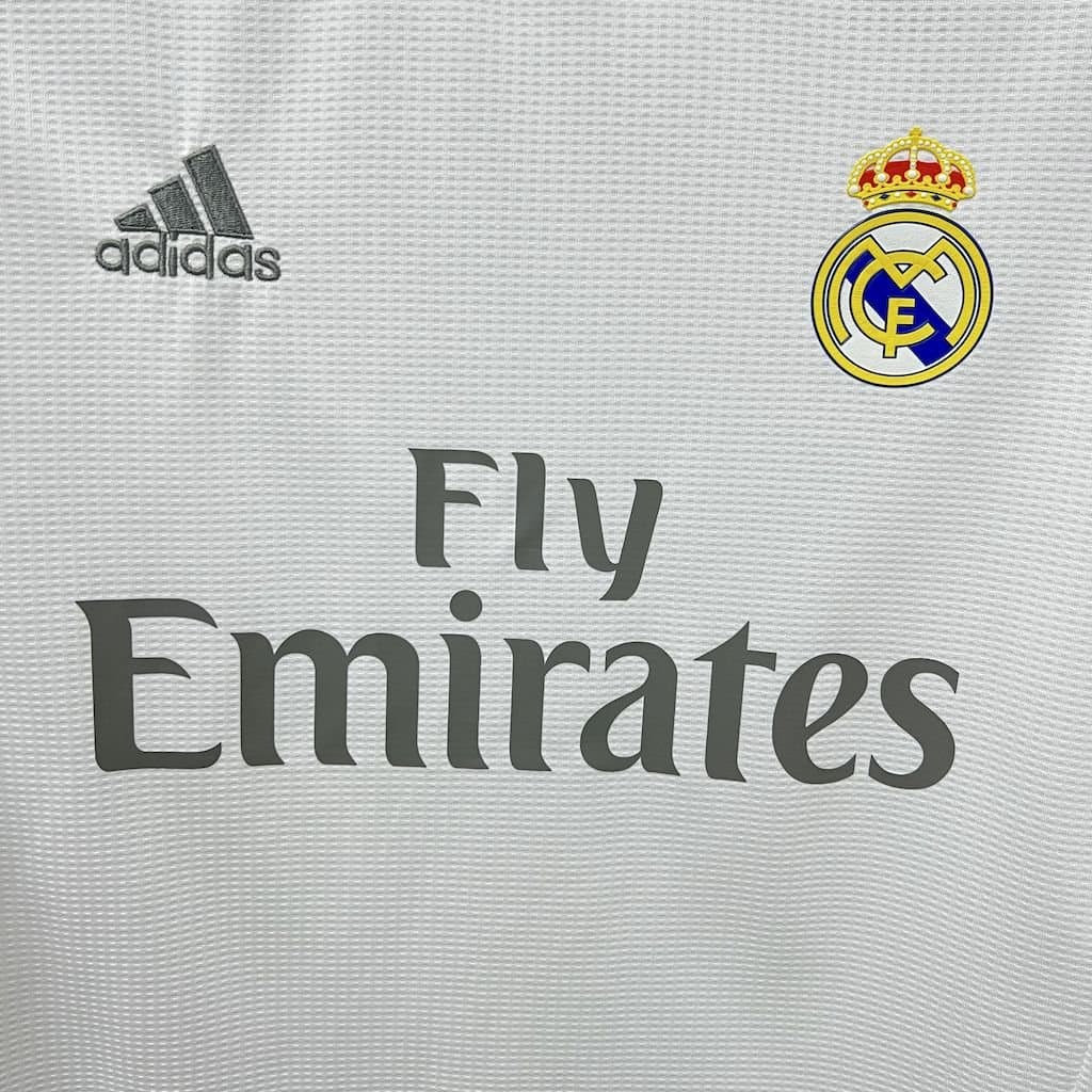 Real Madrid 2015/16 1a Eq. — vista trasera