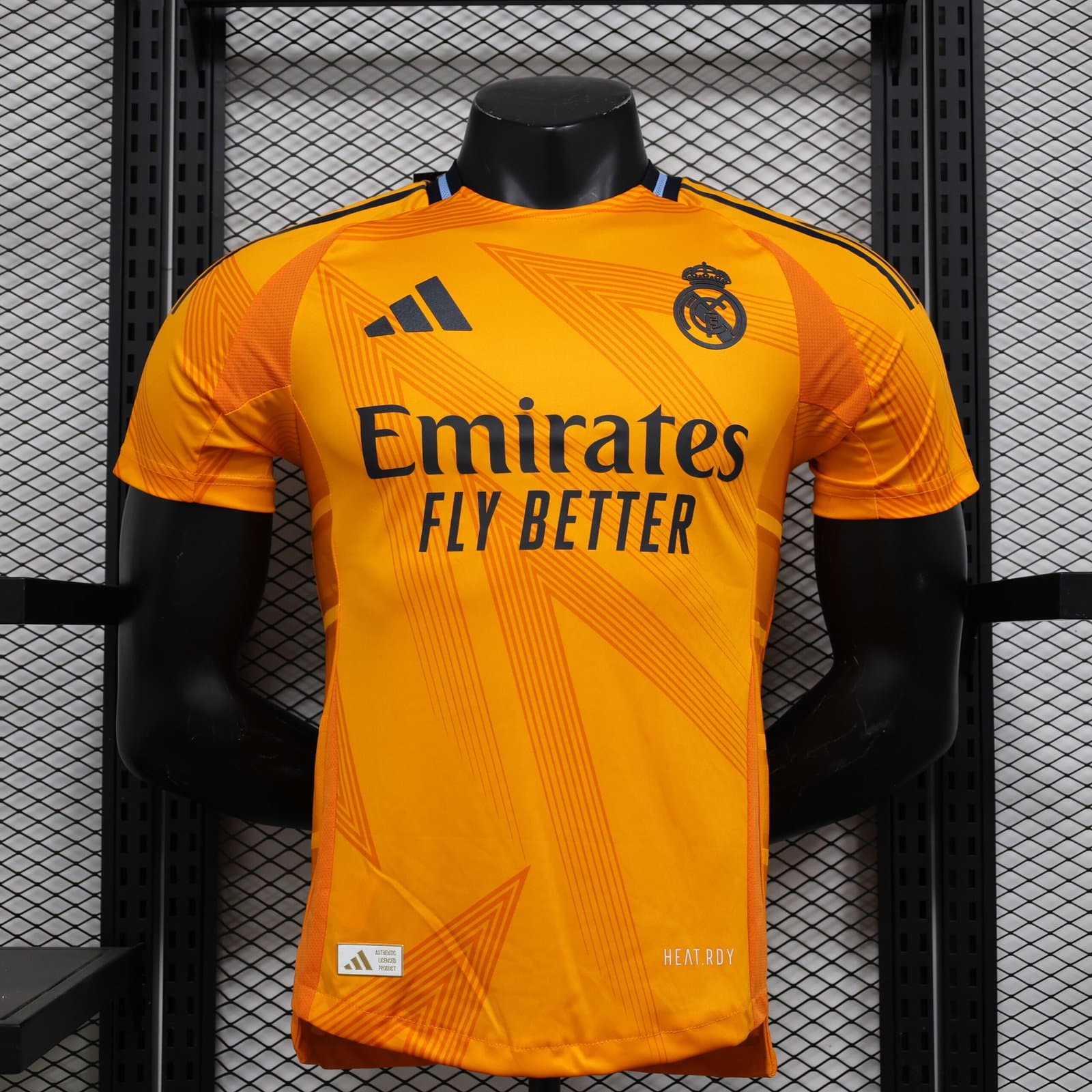 Real Madrid 2024/25 2a Eq. (Ed. Jugador) — vista frontal