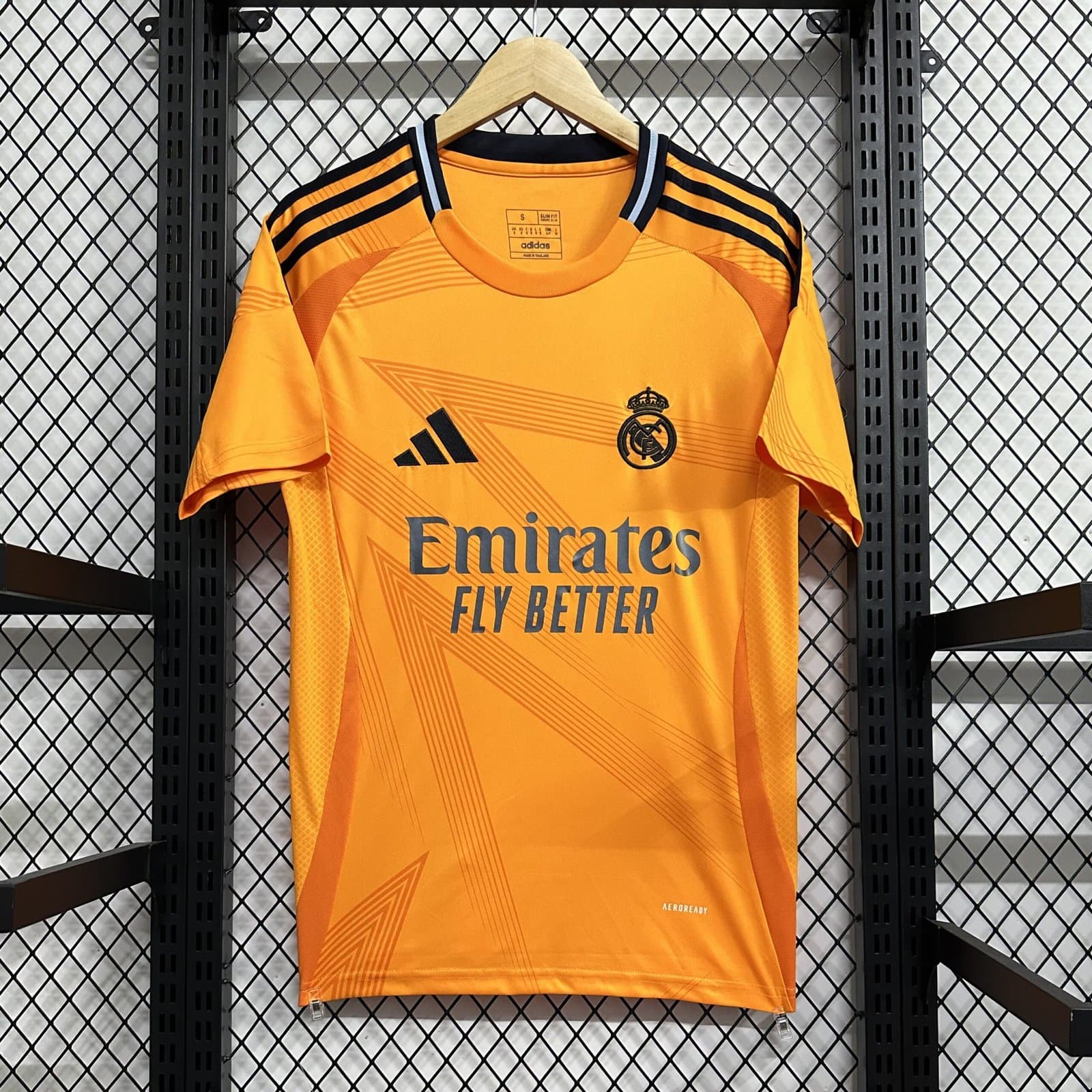 Real Madrid 2024/25 2a Eq. — vista frontal