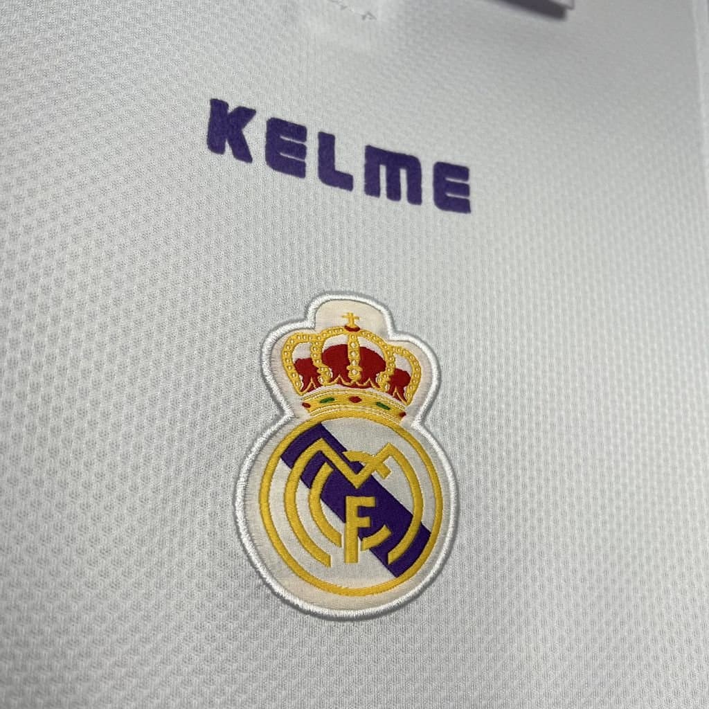 Real Madrid 1997/98 1a Eq. — vista trasera