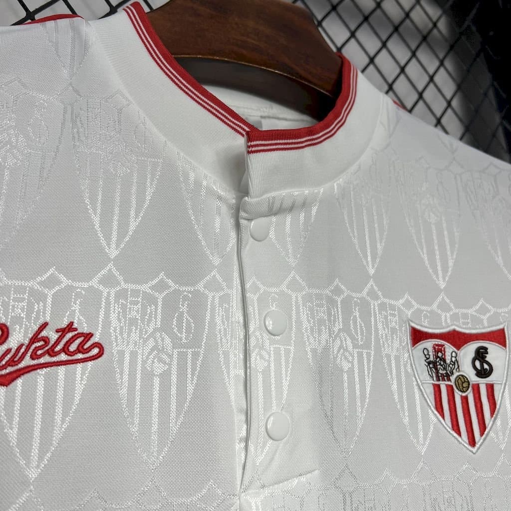 Sevilla 1991-92 1a Eq. — vista trasera