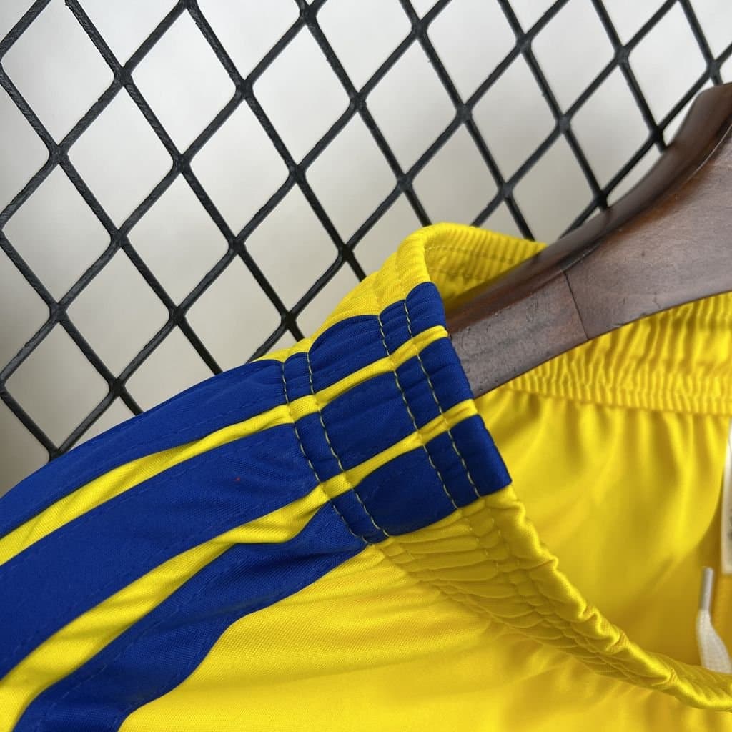 Suecia 2026 Pantalón Amarillo — detalle
