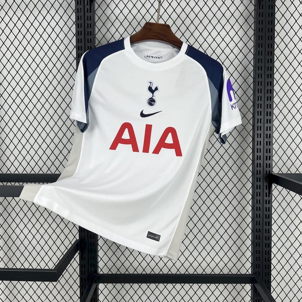 Tottenham 2025/26 1a Eq. — vista frontal