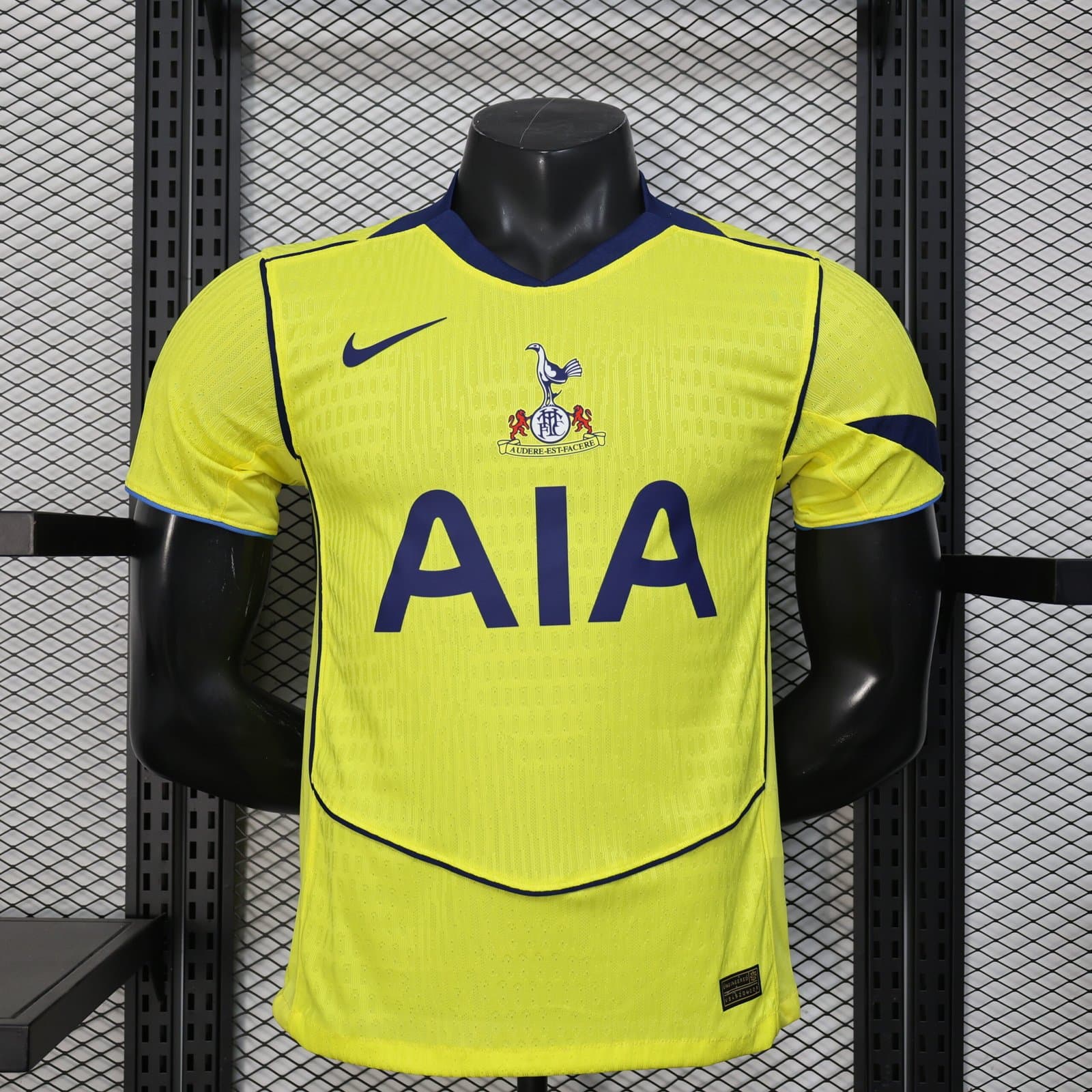 Tottenham 2025/26 3a Eq. (Ed. Jugador) — vista frontal